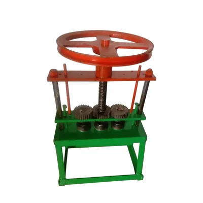 Made in India Manual Cow Dung Diya Making Machine, 400-500 Diya per hour